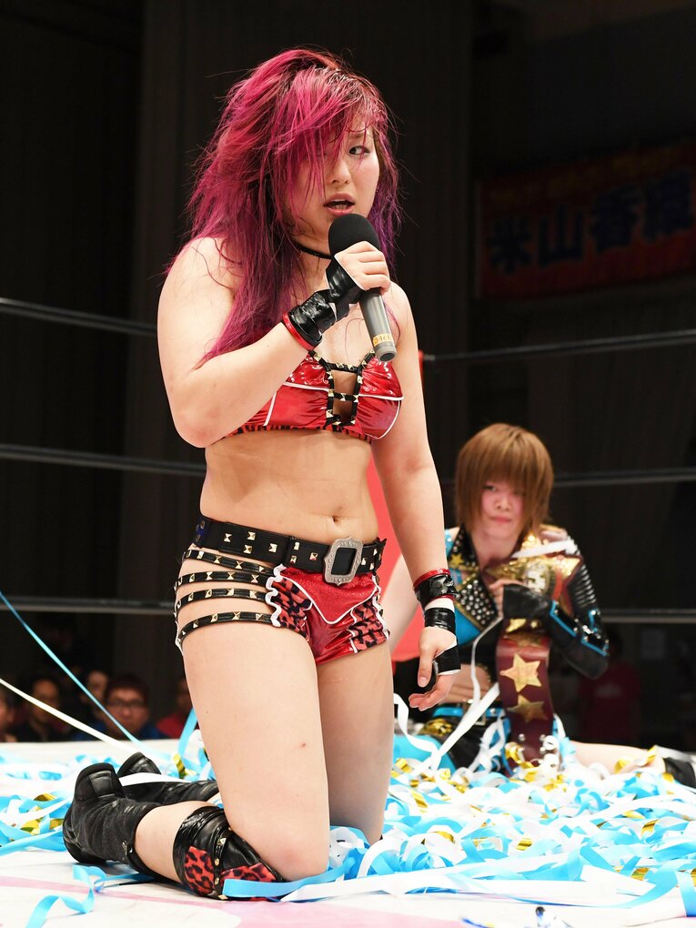 紫雷イオvs.岩谷麻優。2017年6月21日、後楽園ホール　©Essei Hara