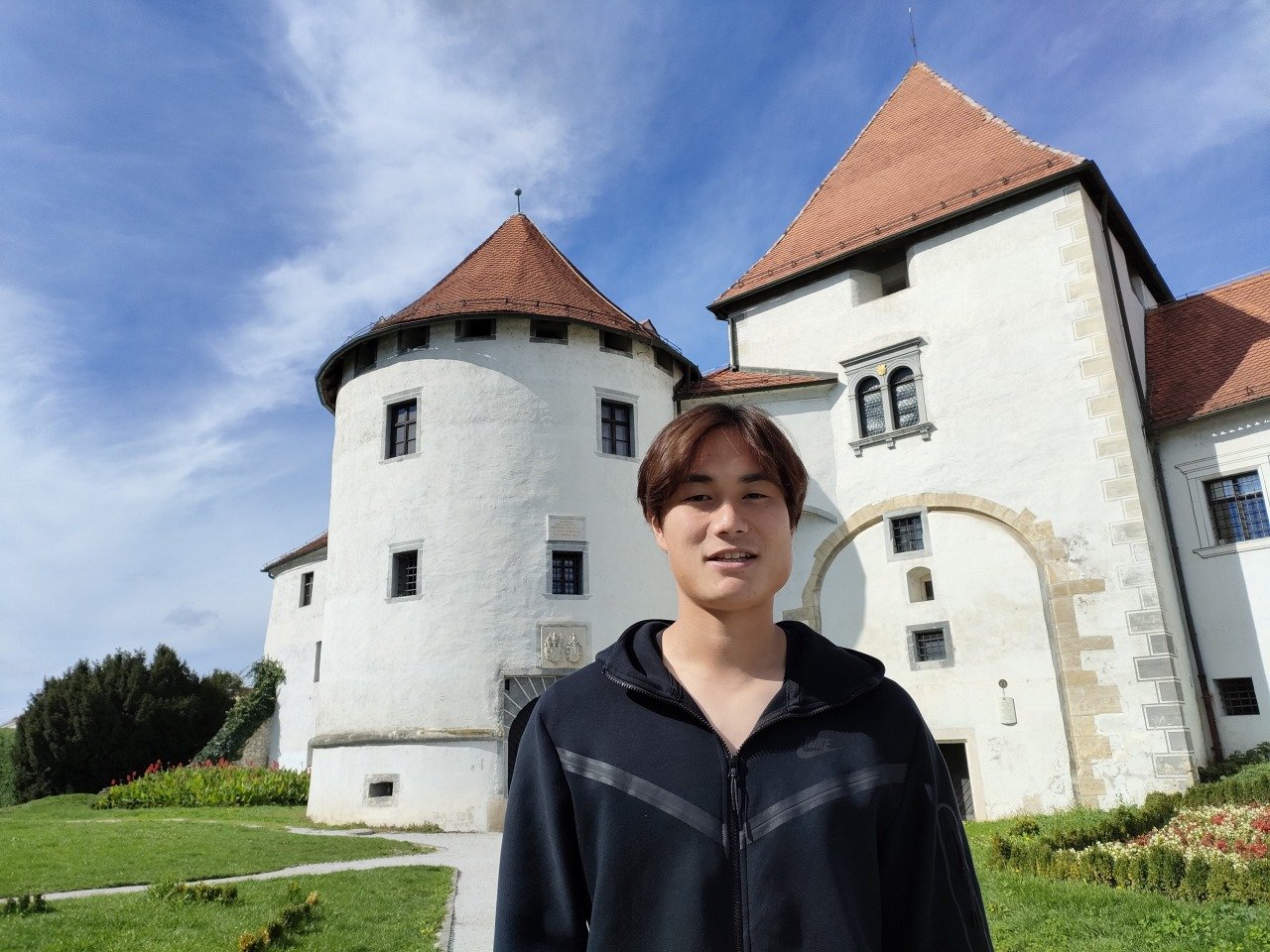 バラジディン城を前にして　©Yasuyuki Nagatsuka