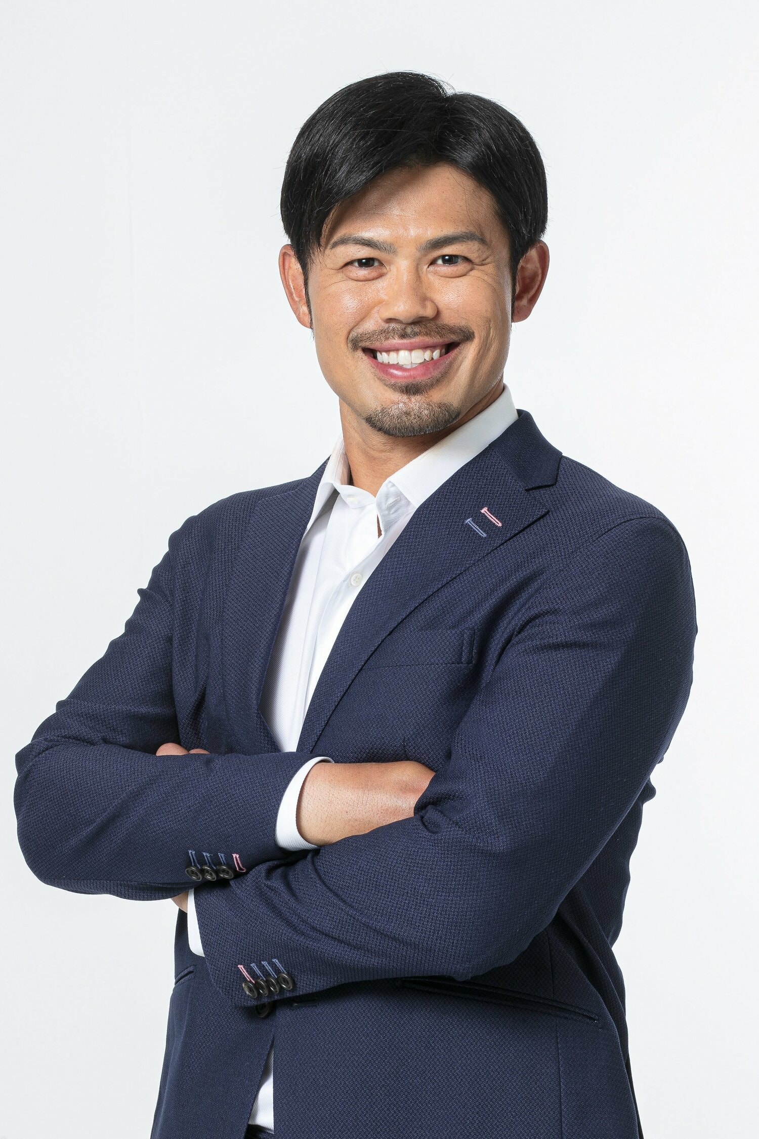 今シーズンから解説者として活躍中の今江さん　©GRAPE COMPANY