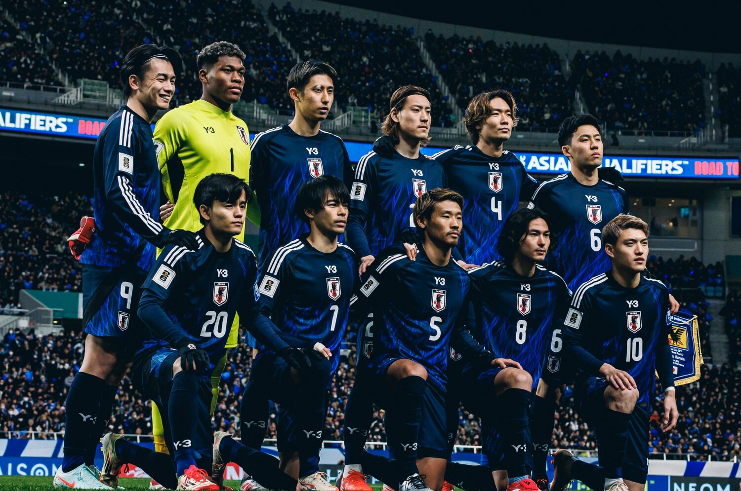 堂安、三笘らのアタッカーがウィングバックを務める布陣がここ最近の日本代表のベースとなった ©Kiichi Matsumoto