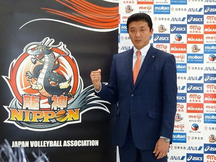 史上初の外国人監督が1年で交代!男子バレー、これは可能性か混迷か。<Number Web> photograph by Noriko Yonemushi