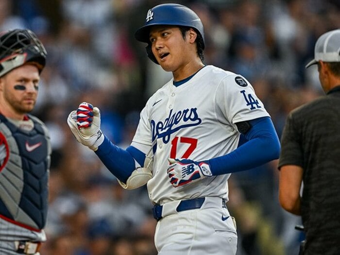 大谷翔平初の5戦連発でも三冠王射程ジャッジでも本塁打王“陥落危機”…メジャー壮絶タイトル争い「なんと元阪神守護神がセーブ王まっしぐら」＜Number Web＞ photograph by Nanae Suzuki