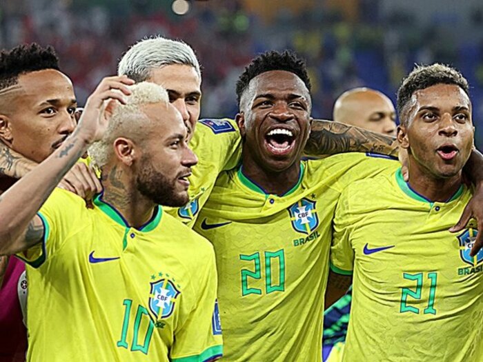 ブラジル「物議の韓国戦ゴール後ダンス」に“ビニシウス差別問題”の伏線… 監督も「侮辱するつもりは毛頭ない」現地報道で深掘り＜Number Web＞ photograph by Jean Catuffe/Getty Images