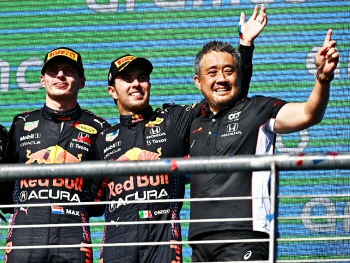 あの＜夏の密会＞からすべては始まった…ホンダとレッドブルを結びつけてチームを育てた、山本雅史MDの信頼を生む仕事とは＜Number Web＞ photograph by Getty Images