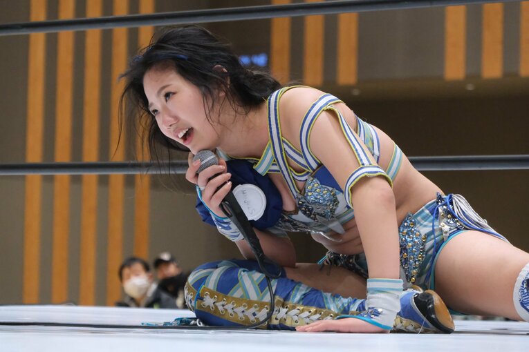 学級委員長も務めた「高校生レスラー」 吏南（17歳）がタイトル戦で見せた“肩書き以上の可能性”…来春の卒業後はプロレス専念へ(54)