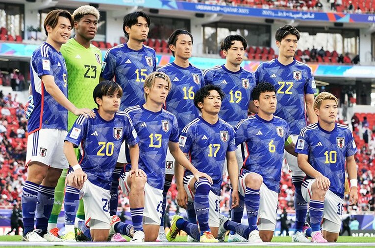 アジア杯インドネシア戦の日本代表スタメン。堂安律や鈴木彩艶はもちろん、チームは一枚岩になるために戦っている　©Koji Watanabe/Getty Images