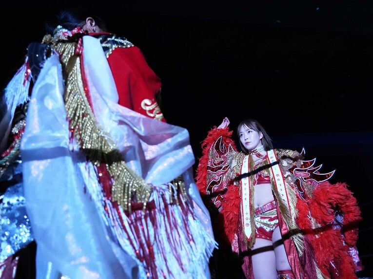 里村明衣子と対峙するSareee　©Essei Hara