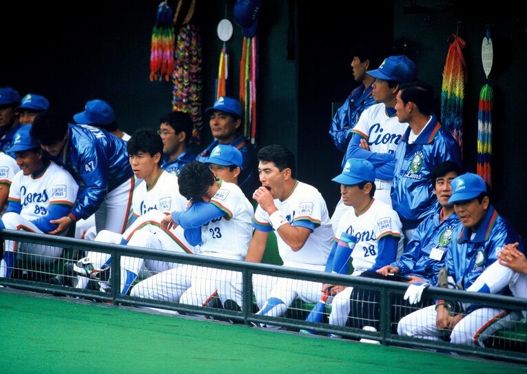 1987年　日本シリーズ　西武ライオンズのベンチ　(C)Sports Graphic Number