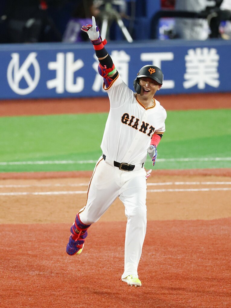 【2026年センバツ球児の「好きなプロ野球選手」】10位タイ…吉川尚輝　©JIJI PRESS