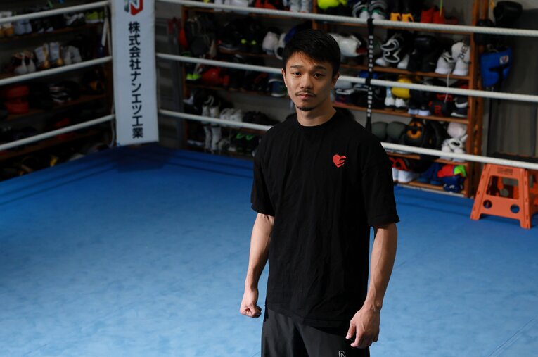 WBC・IBF世界バンタム級統一王者となった中谷潤人が、西田凌佑との統一王座戦「激闘の舞台裏」を明かした ／ photograph by Shigeki Yamamoto