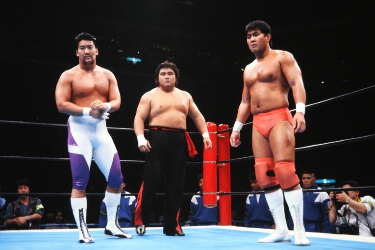 左から蝶野正洋、橋本真也、武藤敬司（1993年撮影）　©AFLO