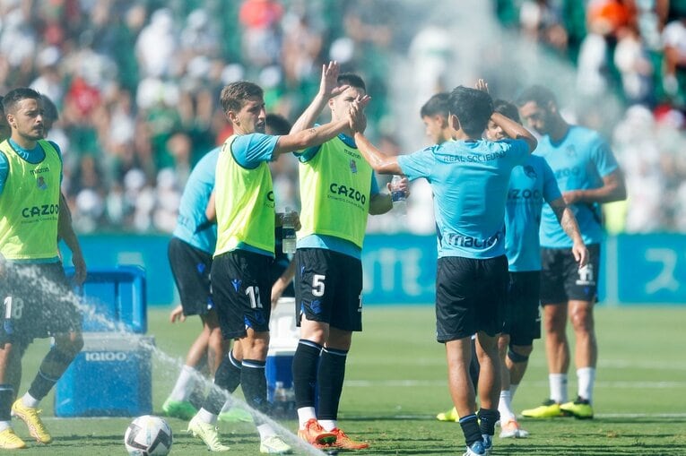 「久保建英が信頼され始めた」証拠かも…ソシエダサポの「Take,Take」に日本人カメラマンが感じた“海外組あるある”とは(5)