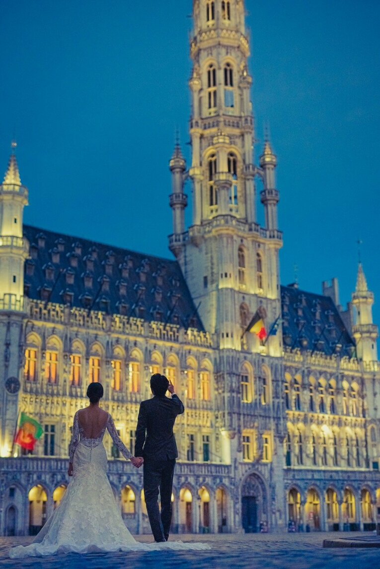 町田夫妻のベルギーでのウェディング写真（全3枚の2枚目）　©NumberWeb