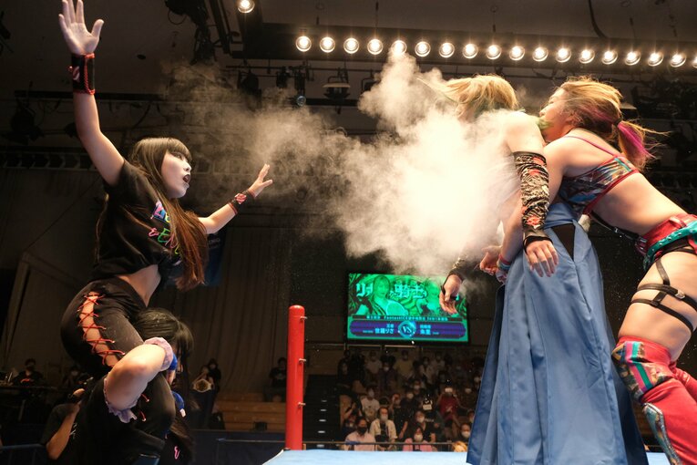 世羅りさvs朱里