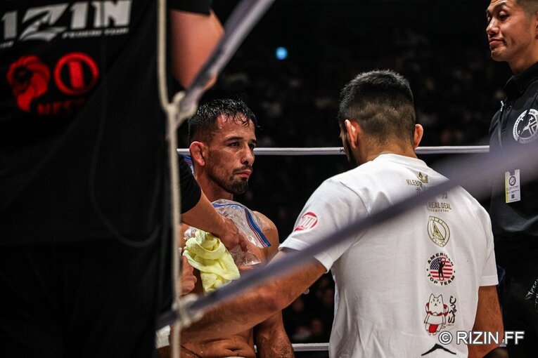 鈴木千裕vs.クレベル・コイケ　©RIZIN FF