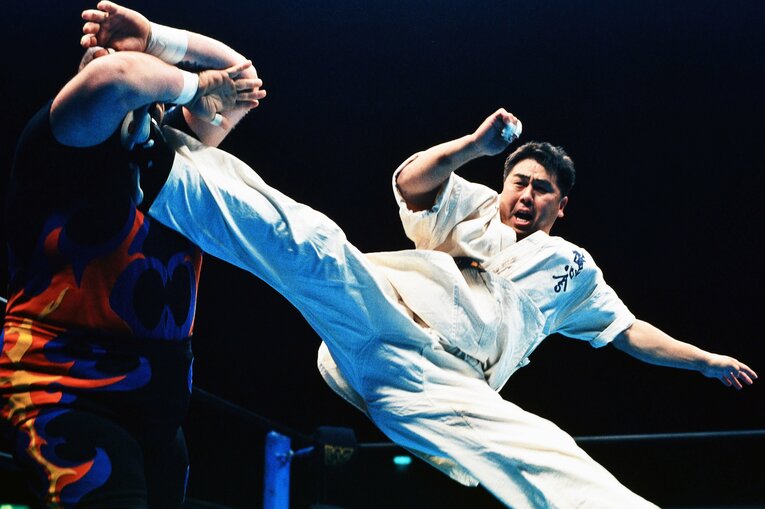 1994年5月11日。青柳政司vsバンバン・ビガロ