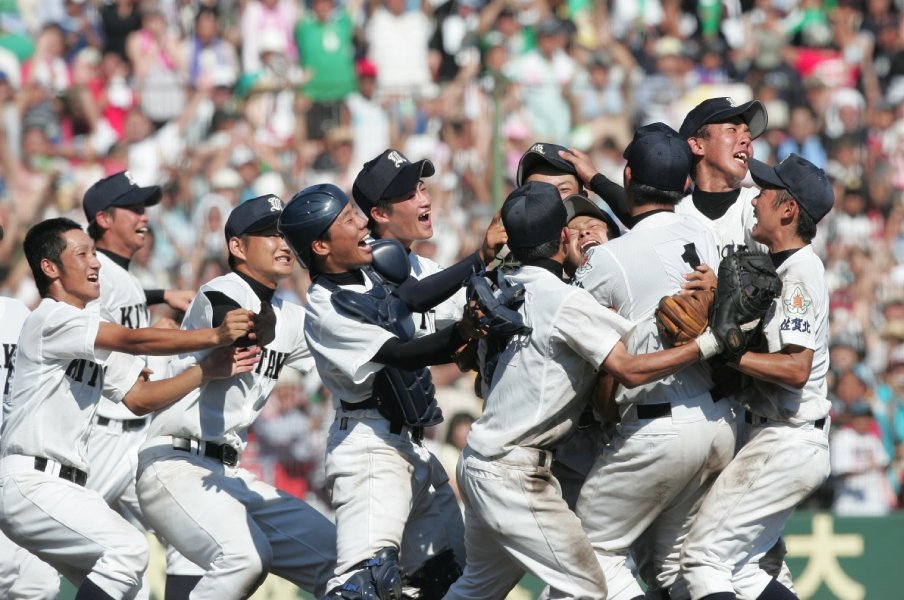 部員全員が寮生活でスマホNG…甲子園強豪校の“昔のイメージ”は変わったのか？ 公立校“最後の優勝監督”が明かす「タイブレークは格下に有利」＜Number Web＞ photograph by Hideki Sugiyama