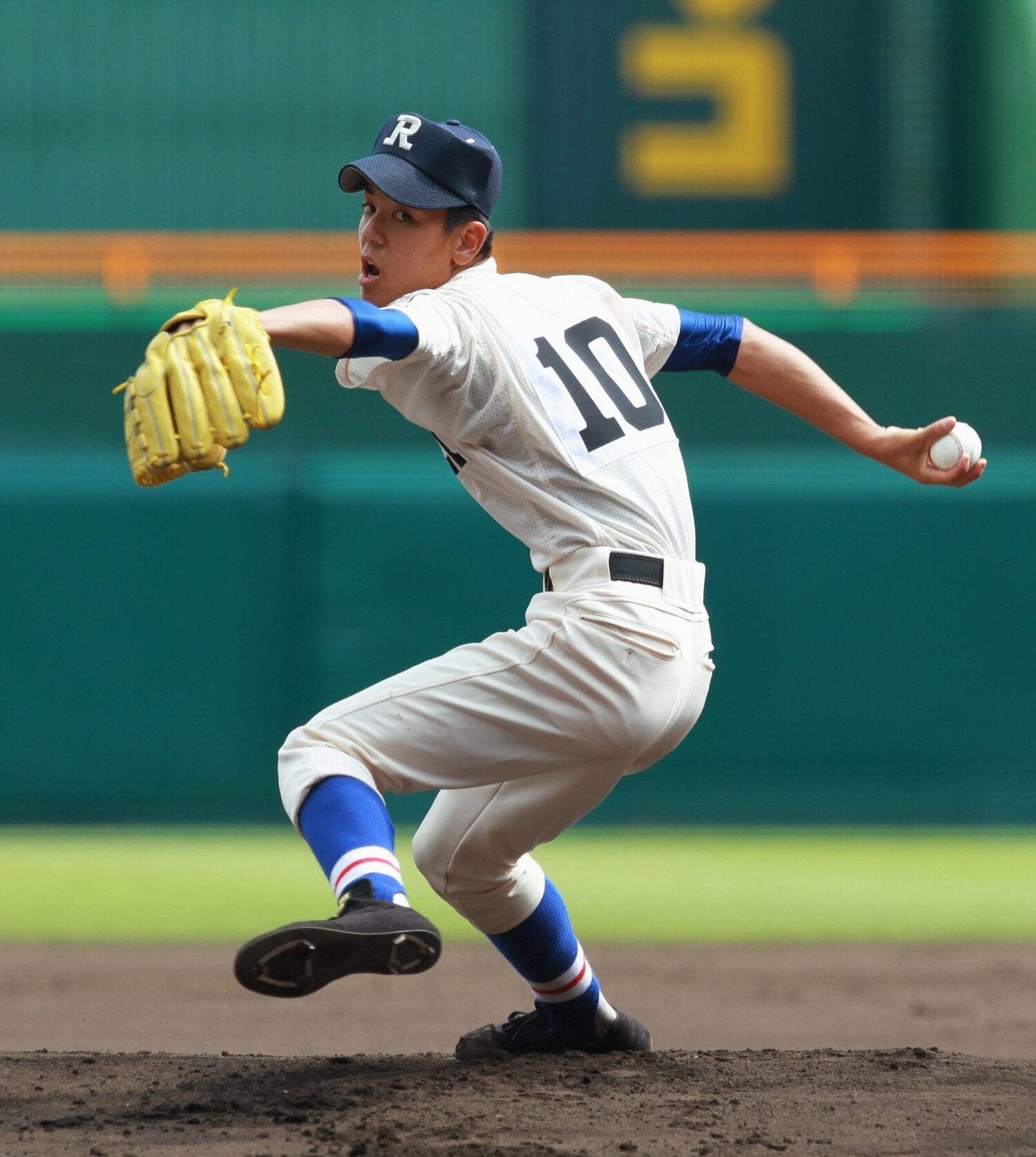 履正社高で坂本とバッテリーを組んでいた飯塚。3年前に大阪ガスで引退 ©︎JIJI PRESS