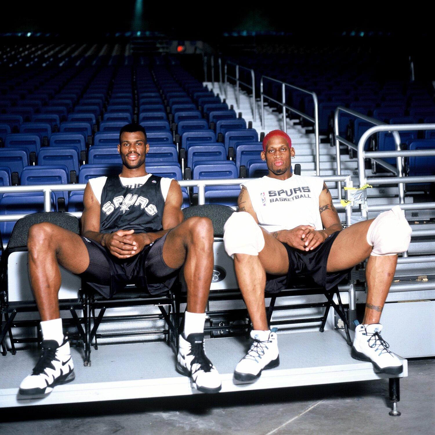 スパーズで共にプレーしたデビッド・ロビンソン(左)とデニス・ロッドマン ©︎Naoya Sanuki