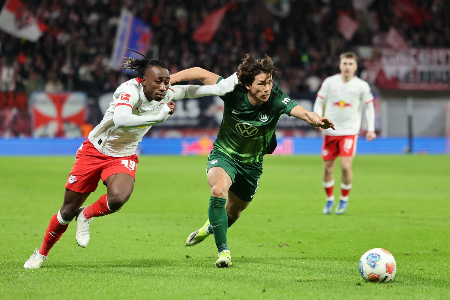 今冬からヴォルフスブルクでプレーする塩貝健人。2月21日にブンデスリーガ初ゴールを決めた　©Getty Images