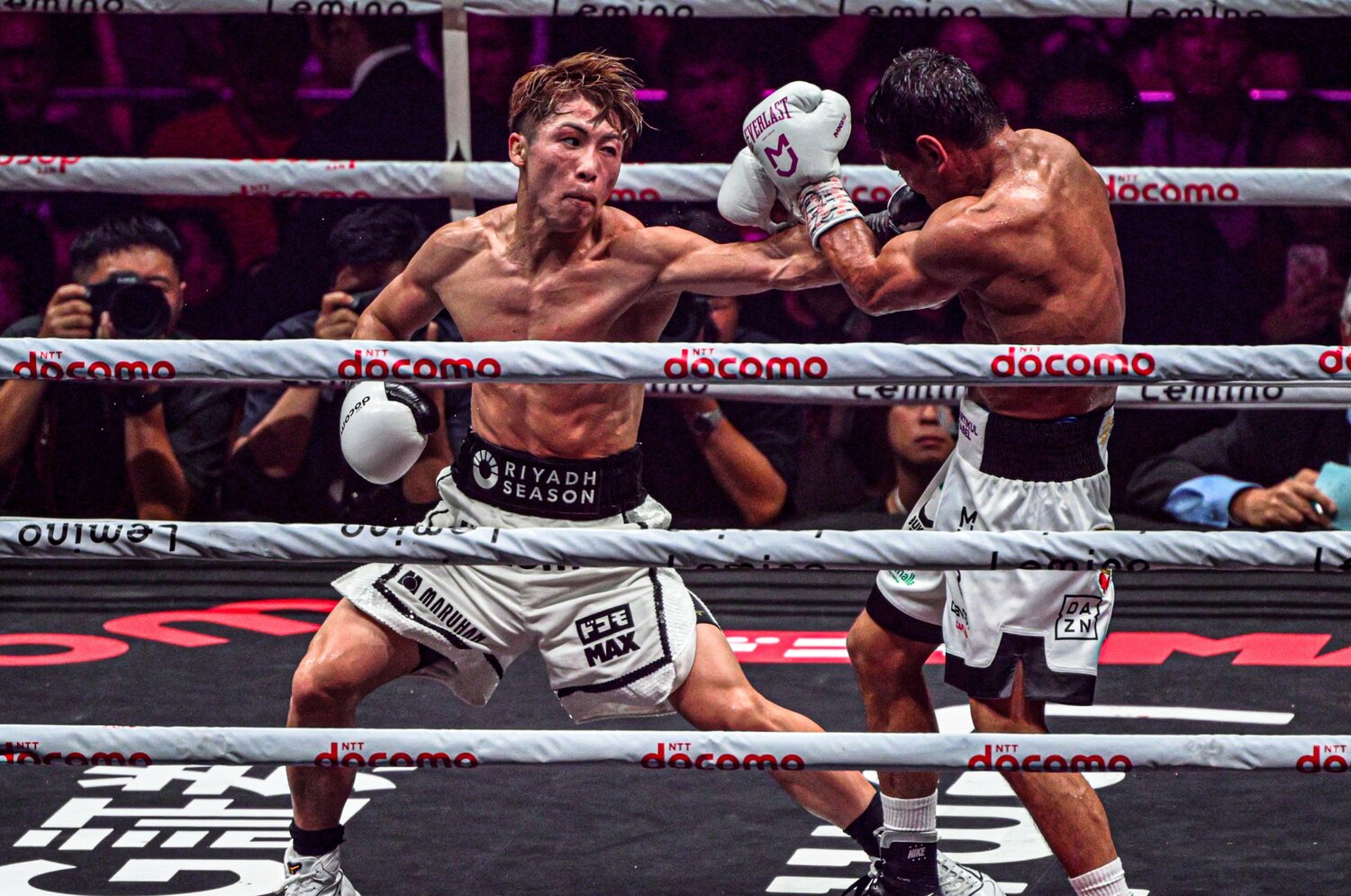 「イノウエを怒らせた」英国人記者が興奮気味に解説“井上尚弥に負けた強敵”の決定的な敗因「一発でダウンしなかったことが災いだった」＜Number Web＞ photograph by Takuya Sugiyama