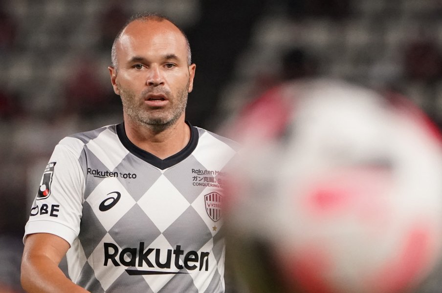 イニエスタとコンビを組み、改めて目標が明確になったと語った　©Hiroki Watanabe/Getty Images