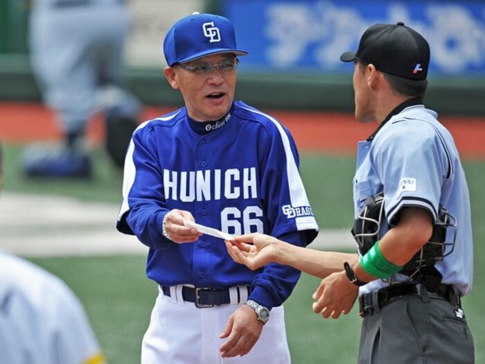 全然打てなくても守りきって勝つ!落合流、攻撃的投手陣の証明。<Number Web> photograph by Hideki Sugiyama