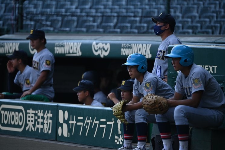 東北勢初の甲子園制覇 昨年は県4回戦負け 仙台育英はなぜ 日本一 になれたのか 1年前の須江監督 僕らはきっと強くなります Number Web 宮城県代表 仙台育英高校が 東北勢として ｄメニューニュース Nttドコモ