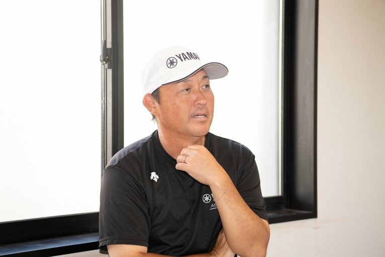 現在、ヤマハ野球部を率いる申原直樹監督 ©Kota Inoue