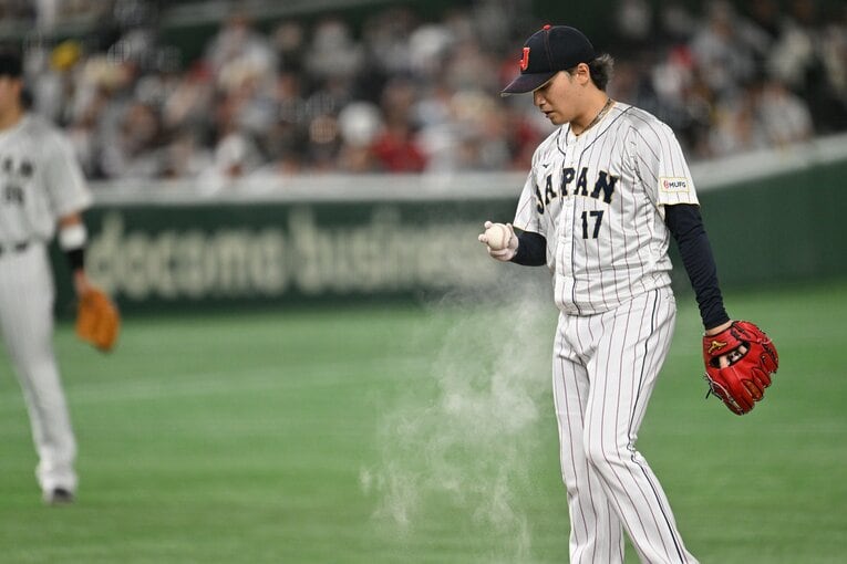準々決勝のイタリア戦で５回途中から大谷の後を継いで急遽登板した伊藤　©︎Naoya Sanuki