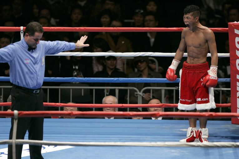 当時、亀田兄弟に似ているとの報道があったが、本人はそのアピールをすぐに封印したそうだ　©Sports Graphic Number