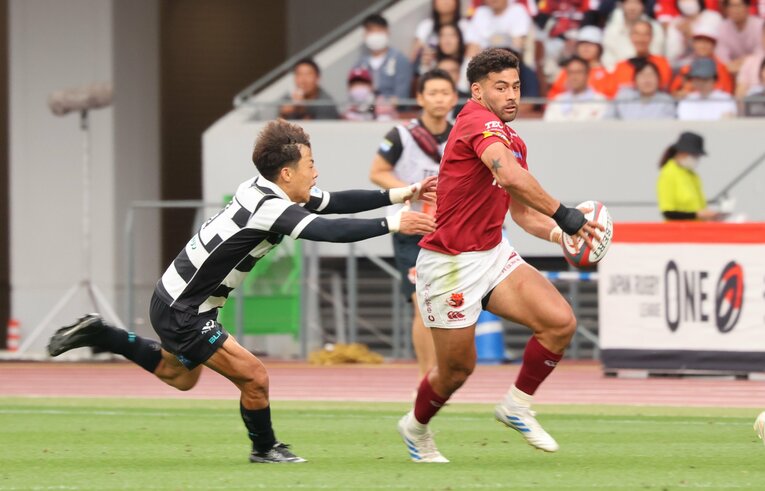 決勝では獅子奮迅の活躍を見せたモウンガだったが、試合後には「まさかの事実」が！　©Nobuhiko Otomo