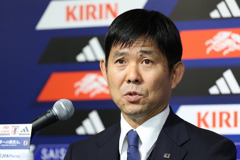 3月14日の記者会見で質問に答える森保一監督　©JIJI PRESS