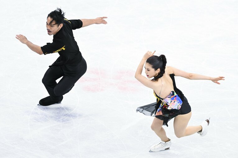 リズムダンスの演技 ©Asami Enomoto