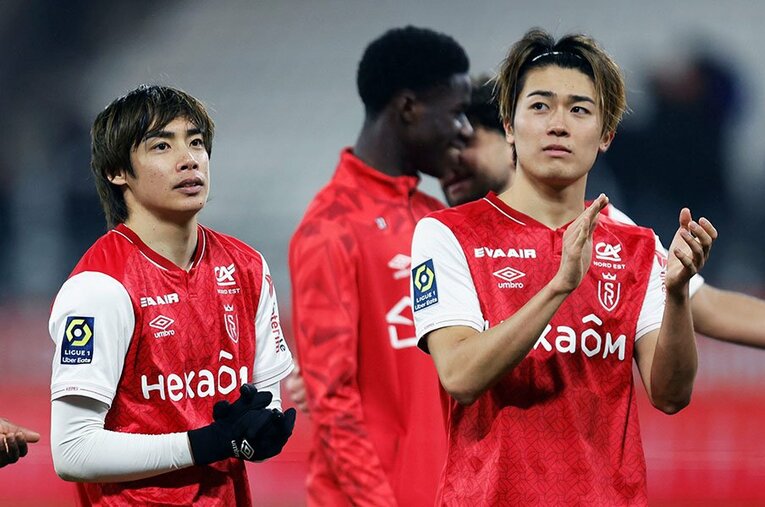 伊東純也と中村敬斗。アジア杯日本代表の両翼として期待される2人は、所属するランスでどのような戦いを見せているか ／ photograph by Daisuke Nakashima