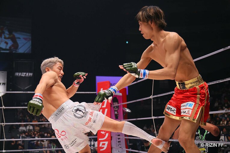 『RIZIN.37』YUSHI vs 覇留樹　©RIZIN FF