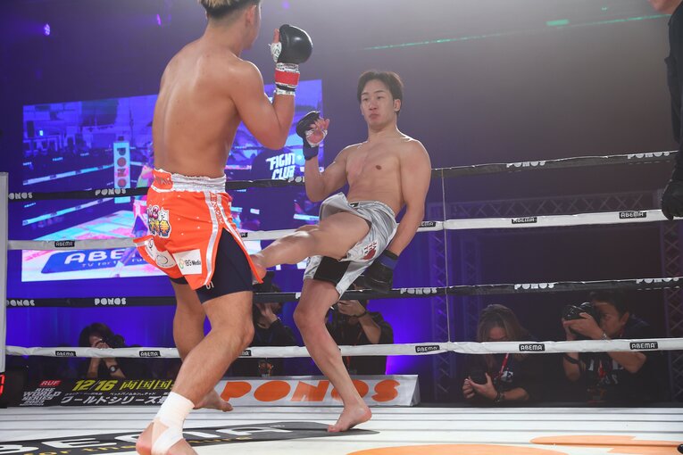 YA-MAN vs.朝倉未来　©RISE CREATION