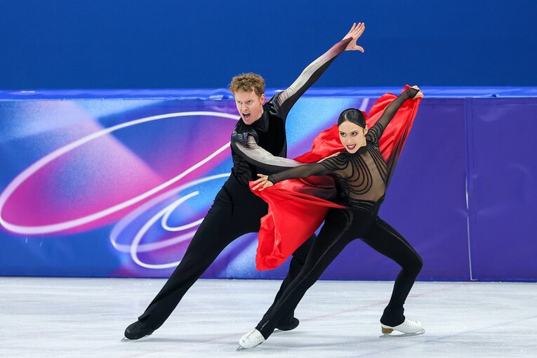 銀メダルを獲得したチョック＆ベイツ（アメリカ）　©Getty Images