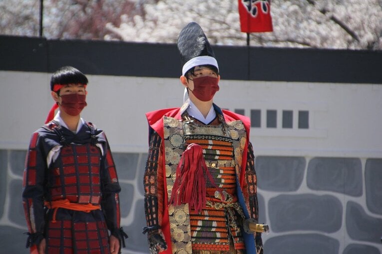 藤井聡太竜王「大変参考になったで“ござる”」初出演した《人間将棋》を現地取材… 観る将マンガ家が超楽しんで描いてみた(53)