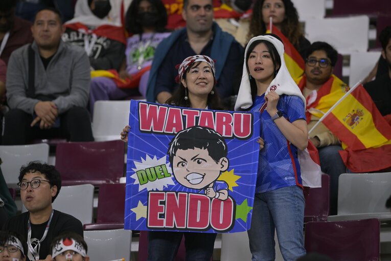 スペイン戦の遠藤　©Koki Nagahama/JMPA