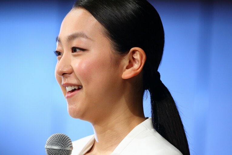 引退記者会見　©BUNGEISHUNJU