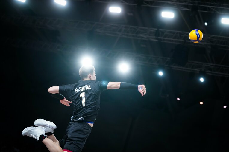 西田有志（VNLスロベニア戦）　©︎Volleyball World