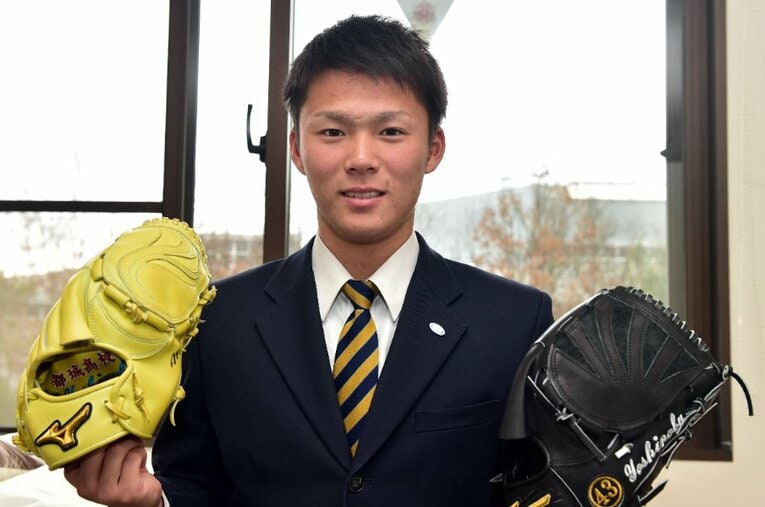 都城高3年、18歳当時の山本由伸（オリックス入寮時） ／ photograph by SANKEI SHIMBUN