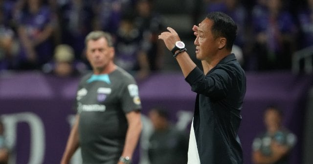 反スポーツ的行為」黒田監督発言に賛否のJ1天王山、本質は“タオル問題