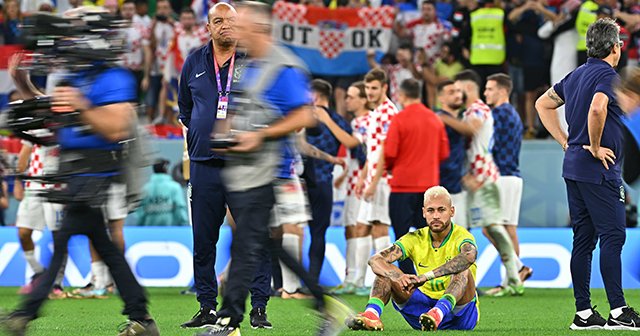 ブラジルは永久にw杯優勝できない クロアチアに負けて激辛批判 なぜネイマールに メッシで4強 アルゼンチンはニヤニヤ 22下半期 Best5 海外サッカー Number Web ナンバー