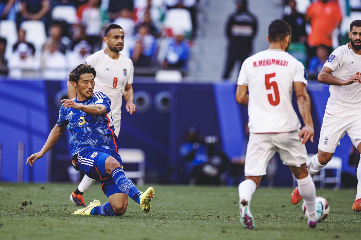 前半、守田の先制ゴール　©Kiichi Matsumoto