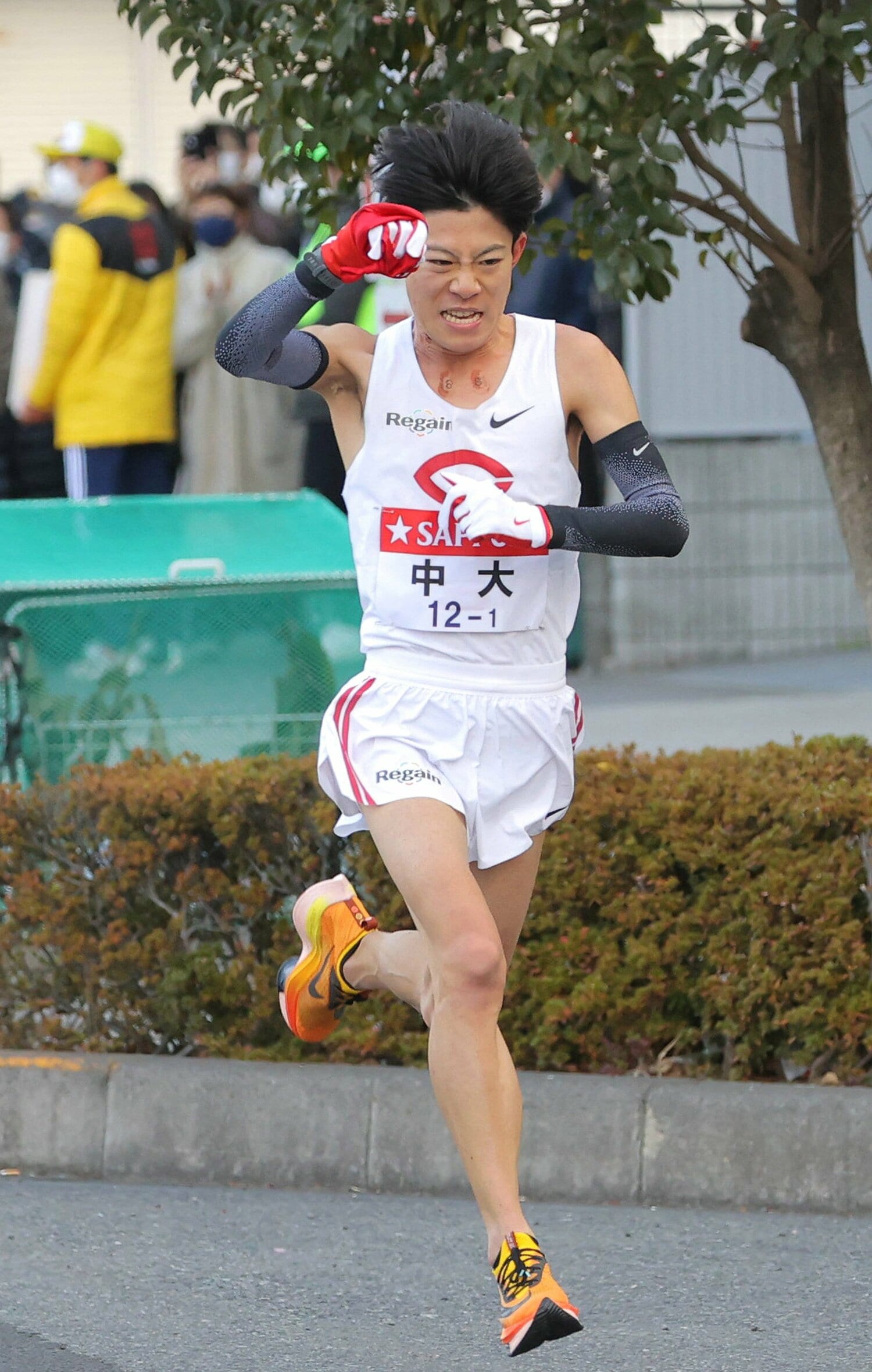 2022年箱根駅伝1区。独走で区間新を叩き出した。写真は鶴見中継所直前のシーン ©JIJI PRESS