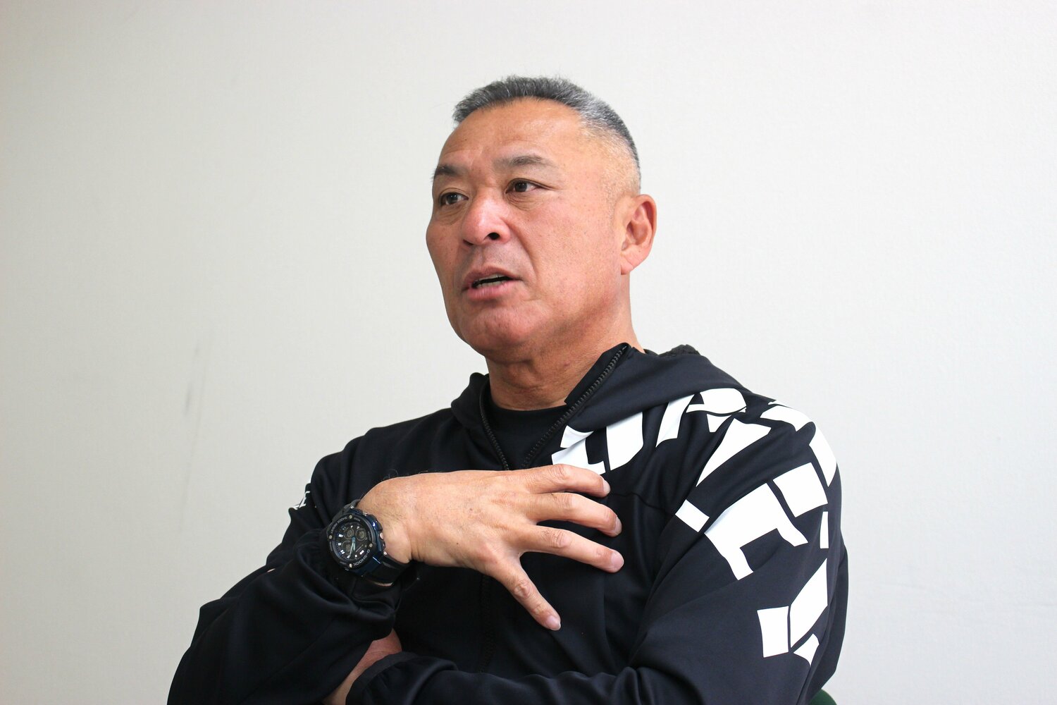 落合との思い出を振り返る近藤 ©Number Web