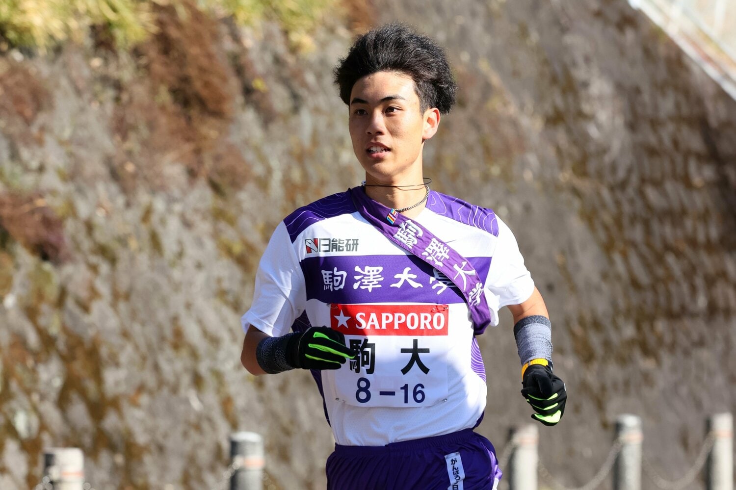 故障の影響で出雲駅伝、全日本大学駅伝も出場を回避している鈴木芽吹（駒大・2年）。神野は鈴木をどこに配置するかが重要だと話す　©AFLO