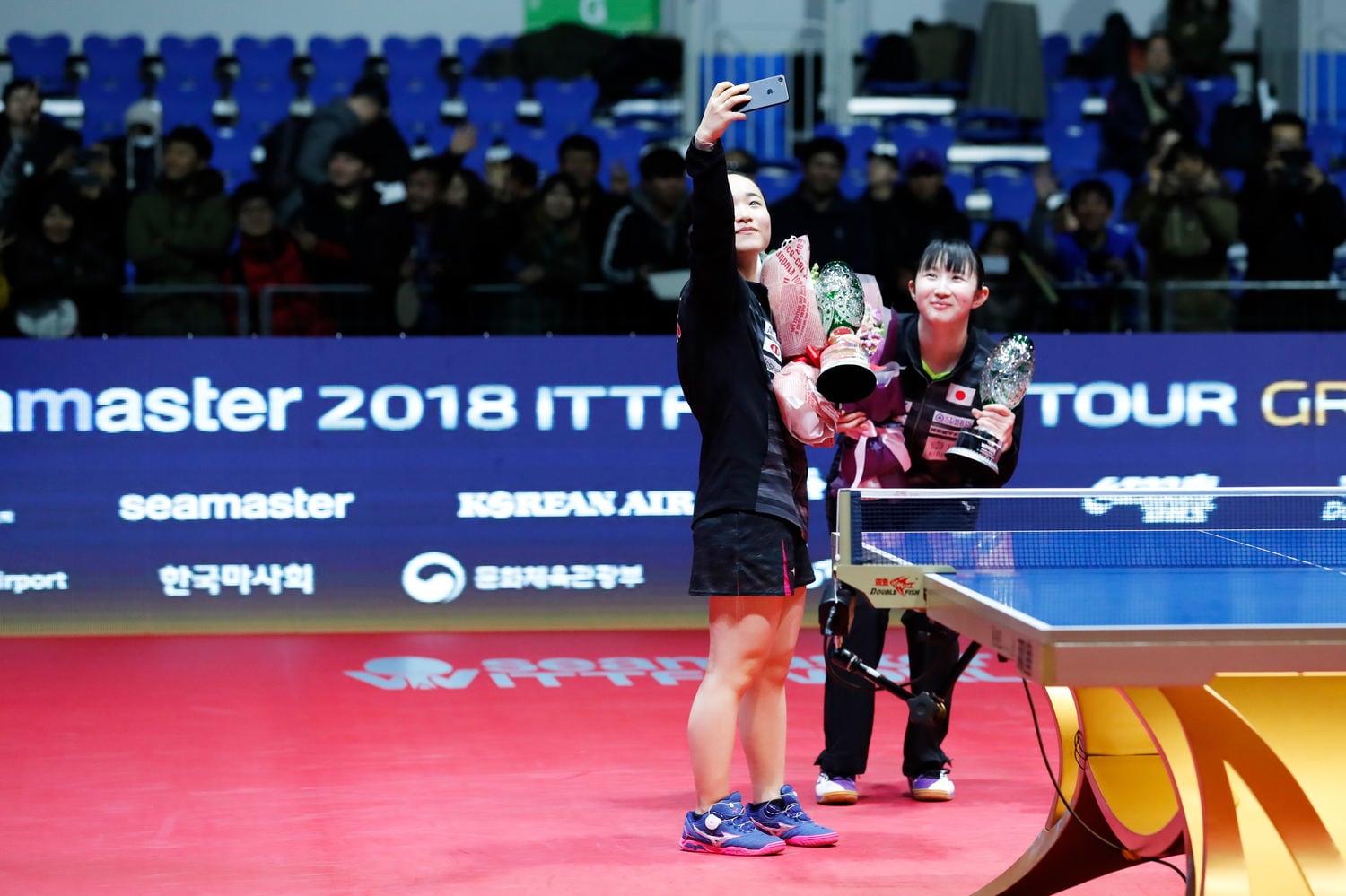 2018年ITTFグランドファイナル・女子ダブルスで優勝した早田・伊藤ペア ©︎Naoki Morita/AFLO SPORT